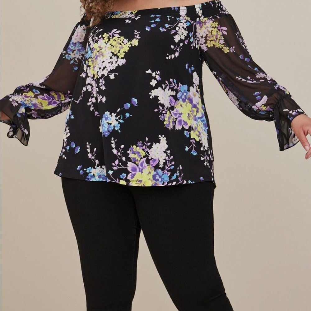 Torrid NWTS‎ Off-Shoulder Smocked Chiffon Swing Top Floral Black 3X #H93825